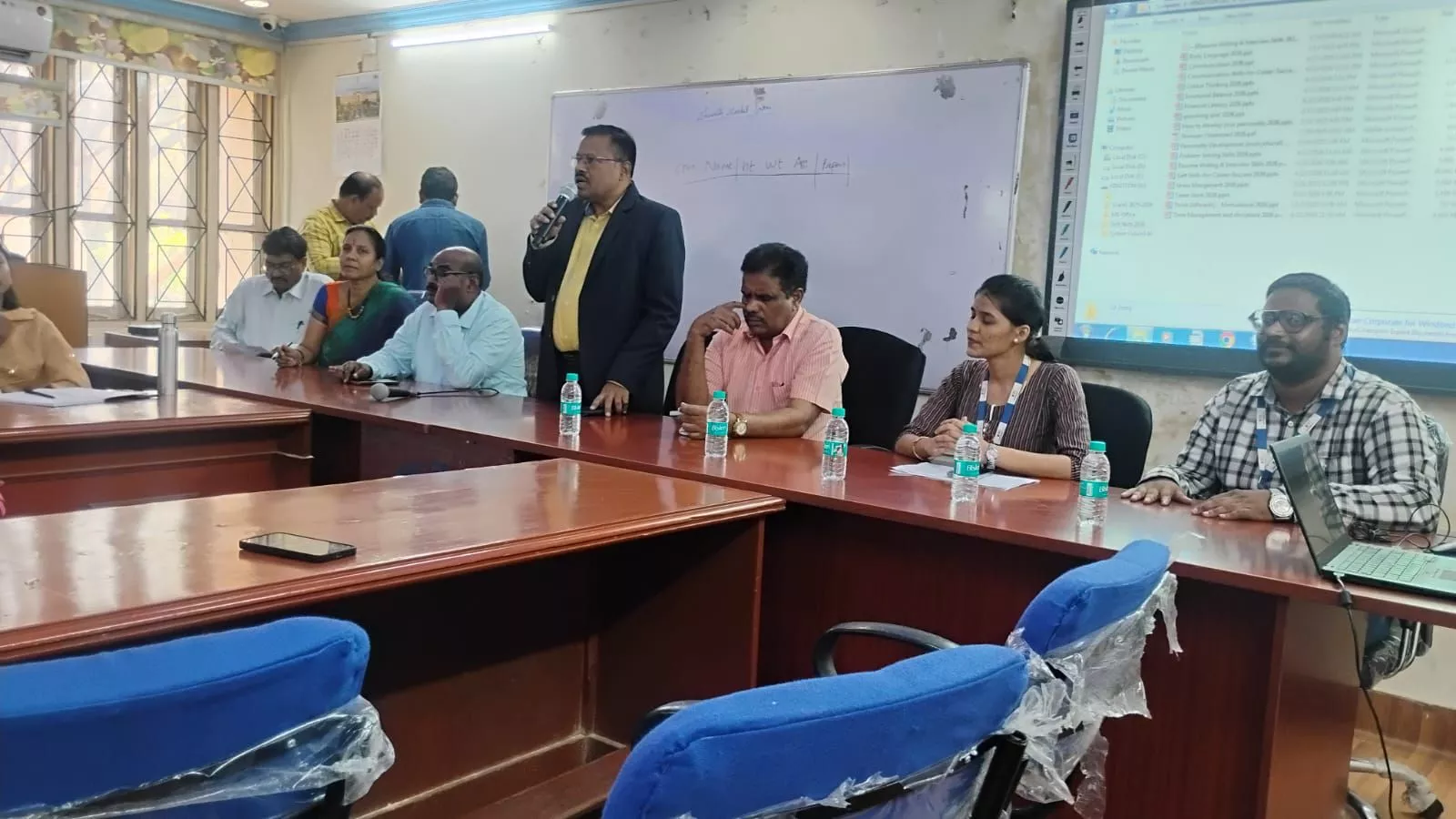 उस्मानिया विश्वविद्यालय में छात्रों का कौशल प्रशिक्षण कार्यक्रम