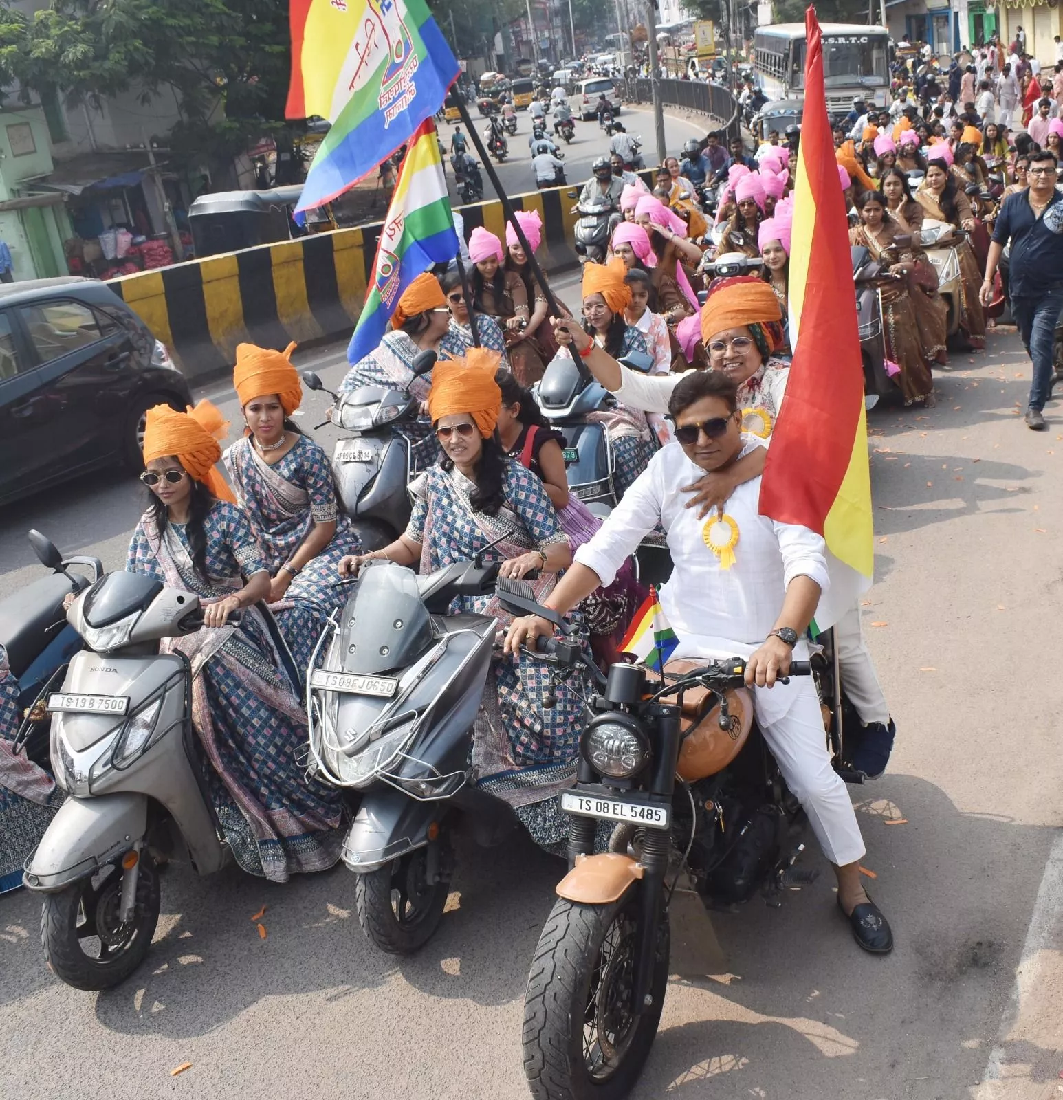 हैदराबाद में महावीर जन्म कल्याणक महोत्सव का दृश्य