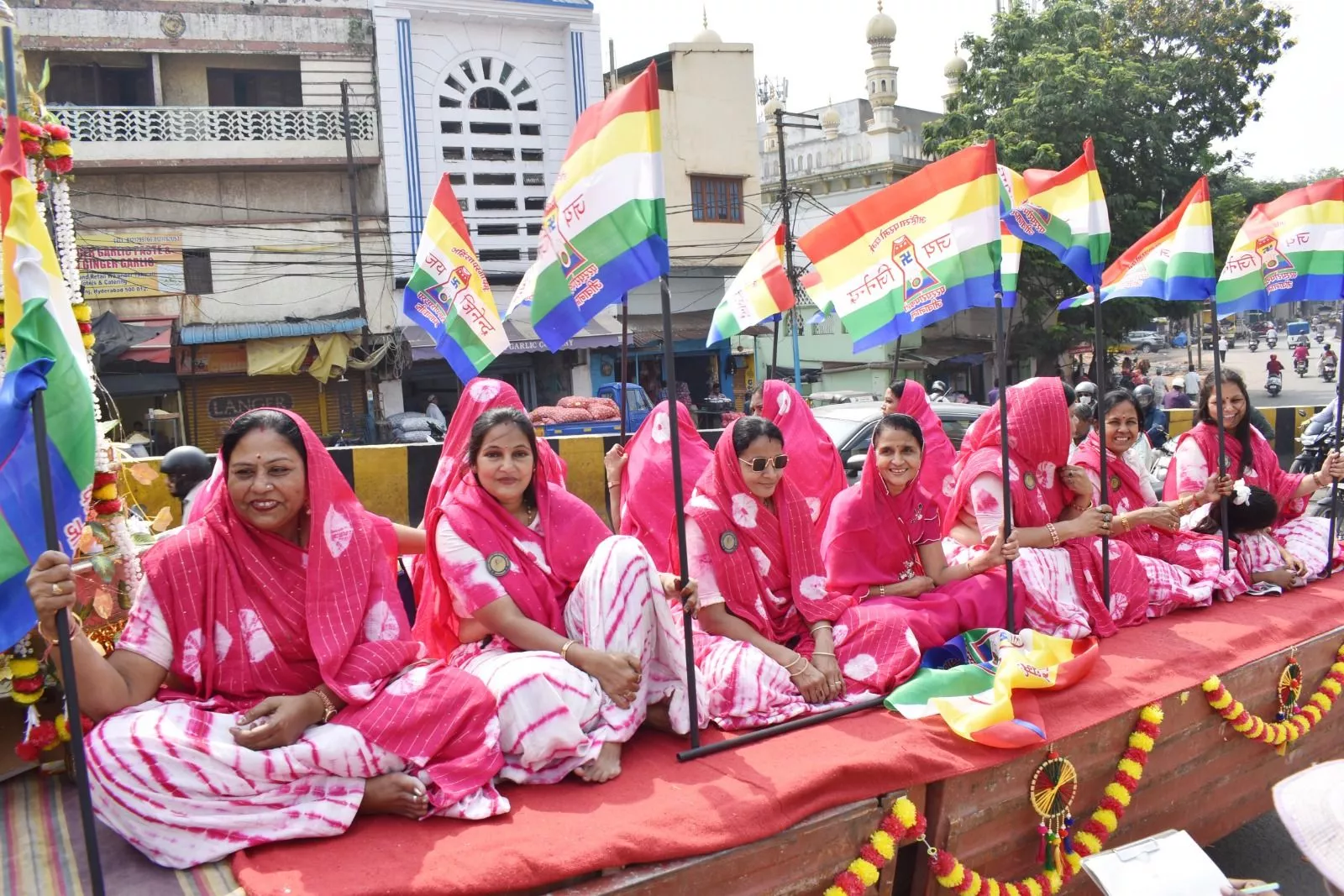 हैदराबाद में महावीर जन्म कल्याणक महोत्सव का दृश्य