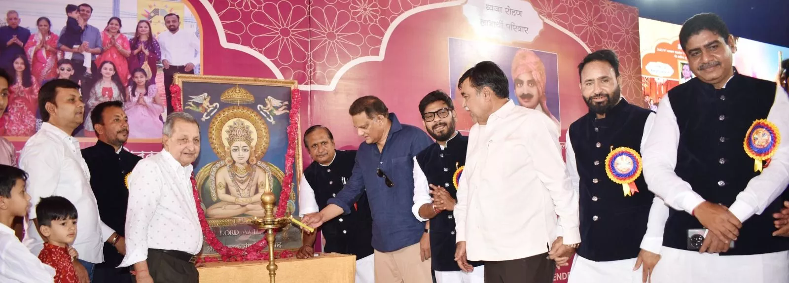 हैदराबाद में महावीर जन्म कल्याणक महोत्सव का दृश्य