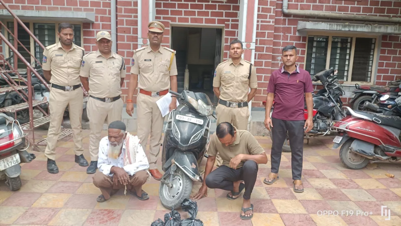 1.321 किलो गांजे के साथ गिरफ्तार आरोपी, हैदराबाद