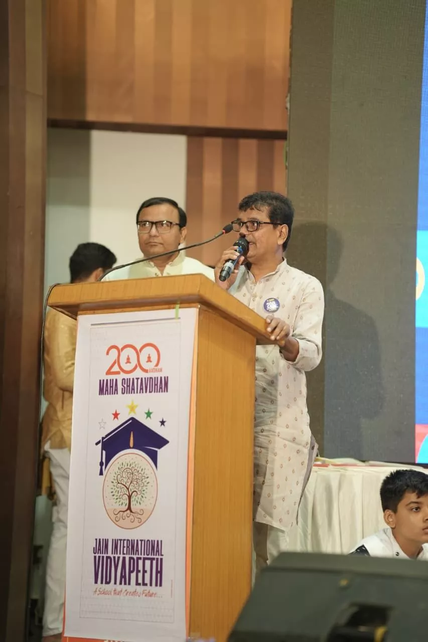 नेमीचंद्रसागरजी ने महाशतावधान में अद्भुत प्रदर्शन किया