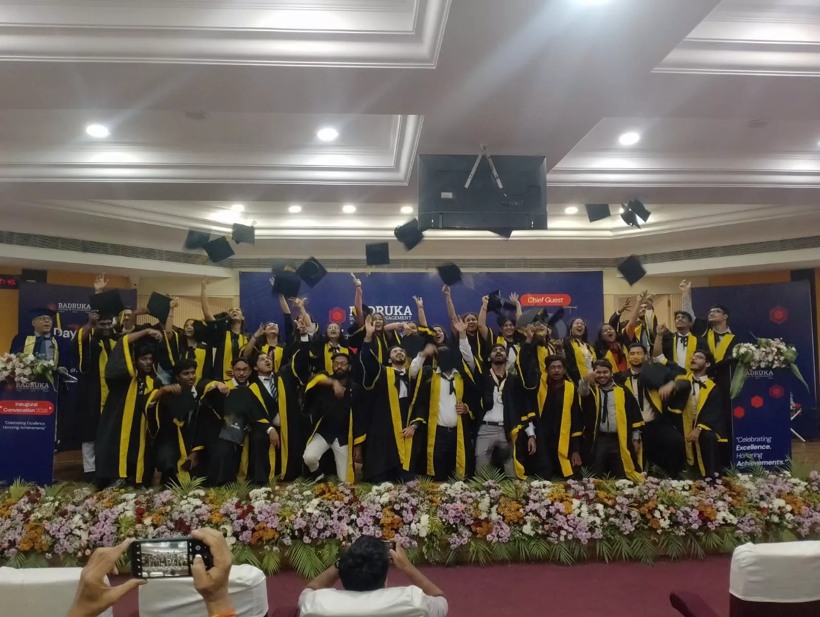 बद्रुका कॉलेज में मनाया गया विदाई एवं वार्षिक दिवस समारोह