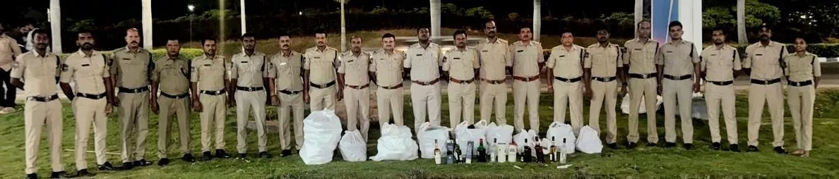 108 अवैध शराब की बोतलें पुलिस ने जब्त कीं
