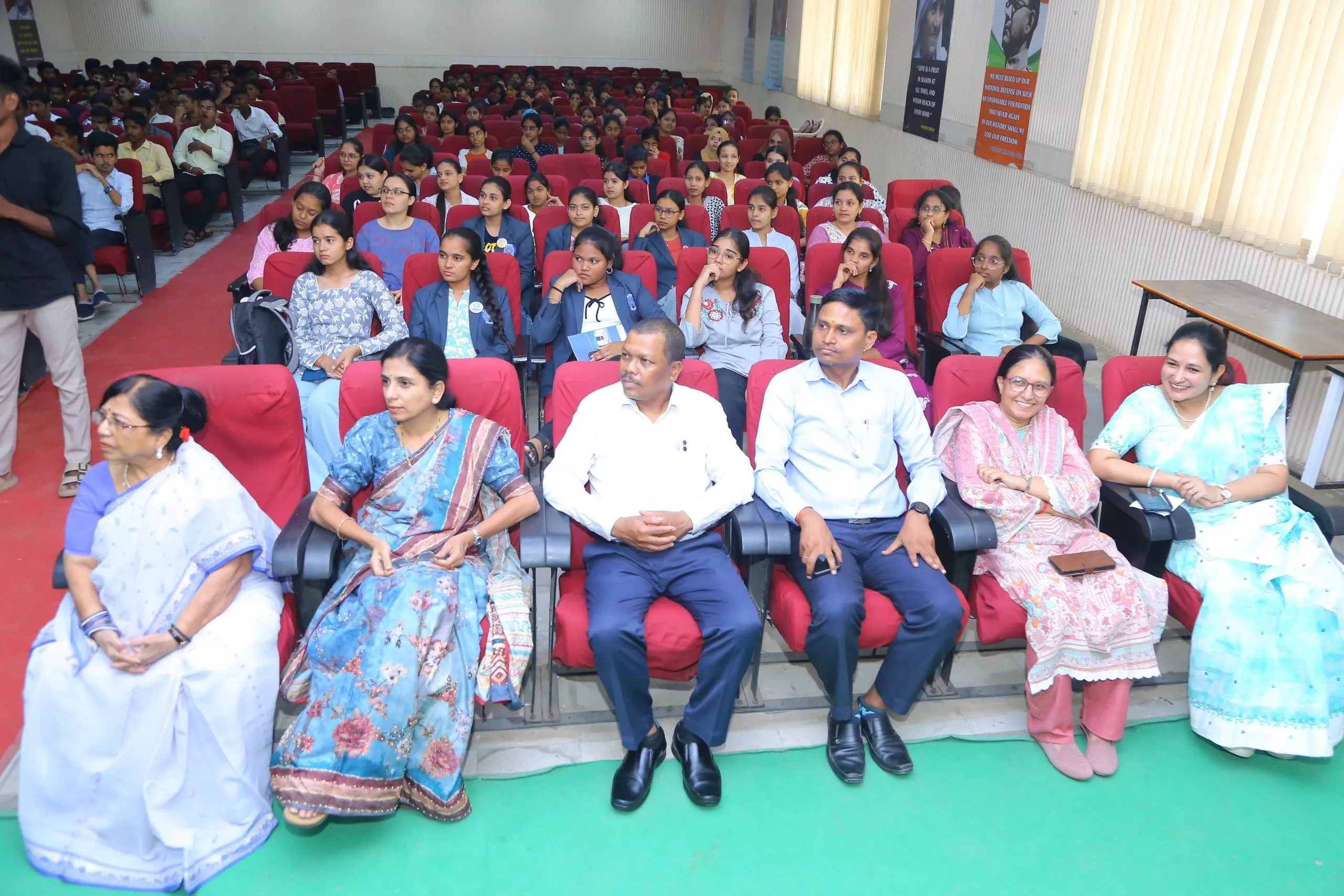 युवाओं को वित्तीय साक्षरता पर मिला मार्गदर्शन