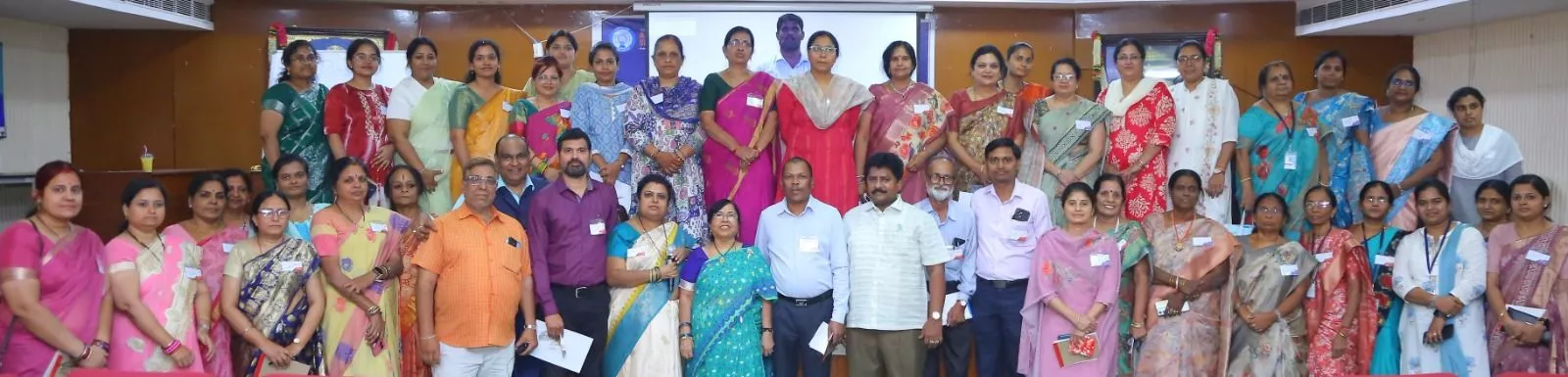 अग्रवाल शिक्षा समिति के शिक्षकों के प्रशिक्षण कार्यक्रम का दृश्य