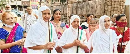 काचीगुड़ा में महावीर जन्म कल्याणक पर निकली प्रभात फेरी