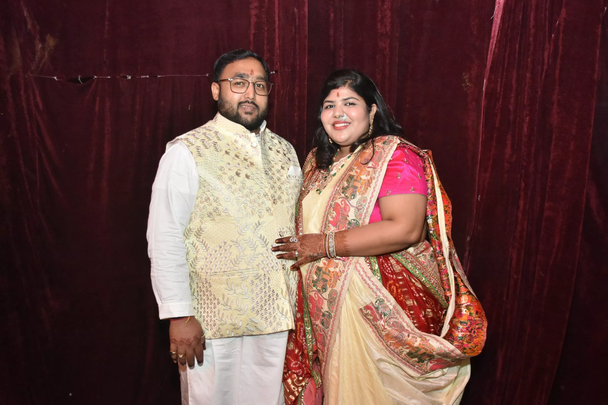 हनुमान जन्मोत्सव के जागरण में भजनों की प्रस्तुति