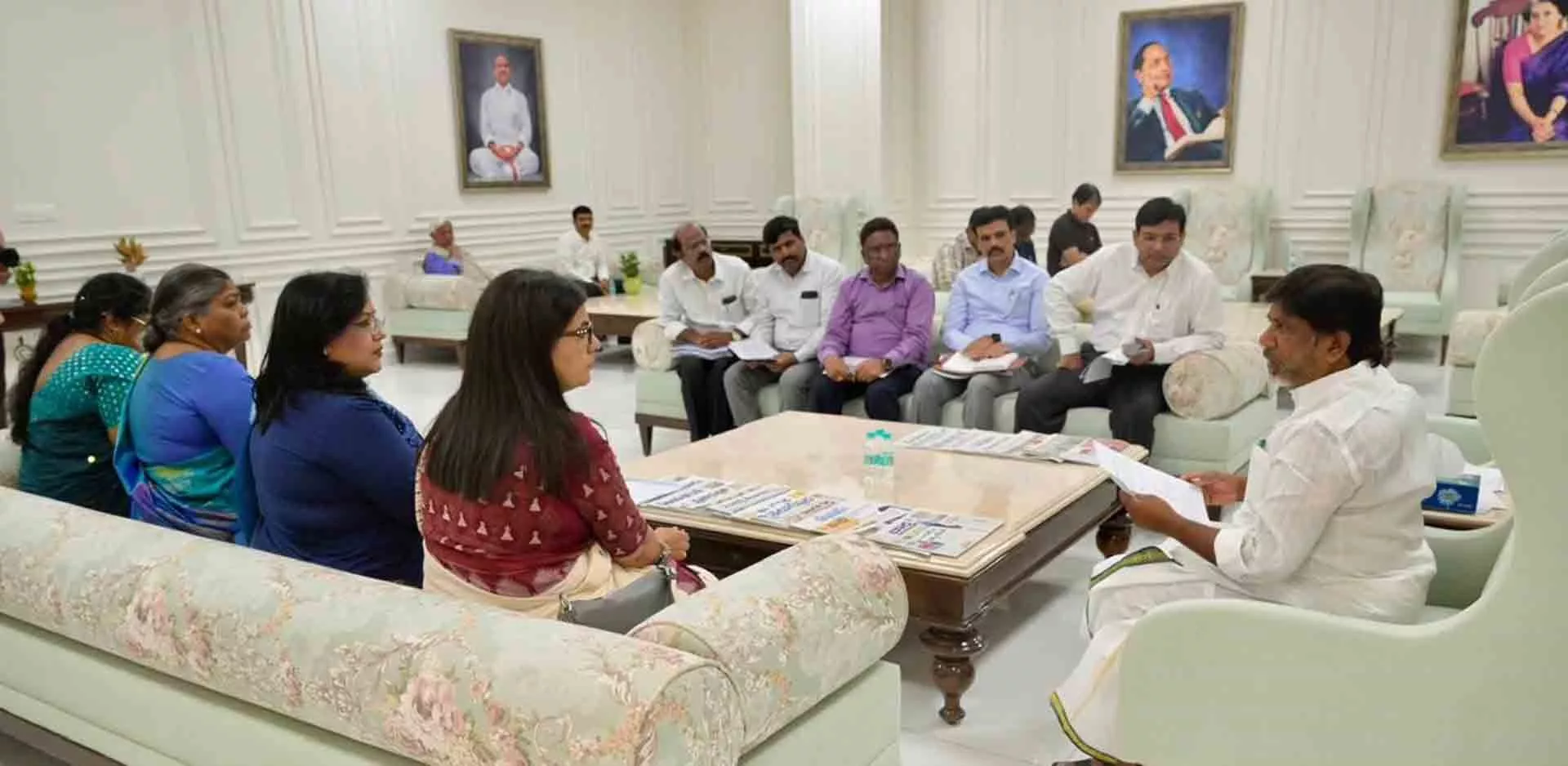 कर्मचारियों के लिए 1000 करोड़ की राहत