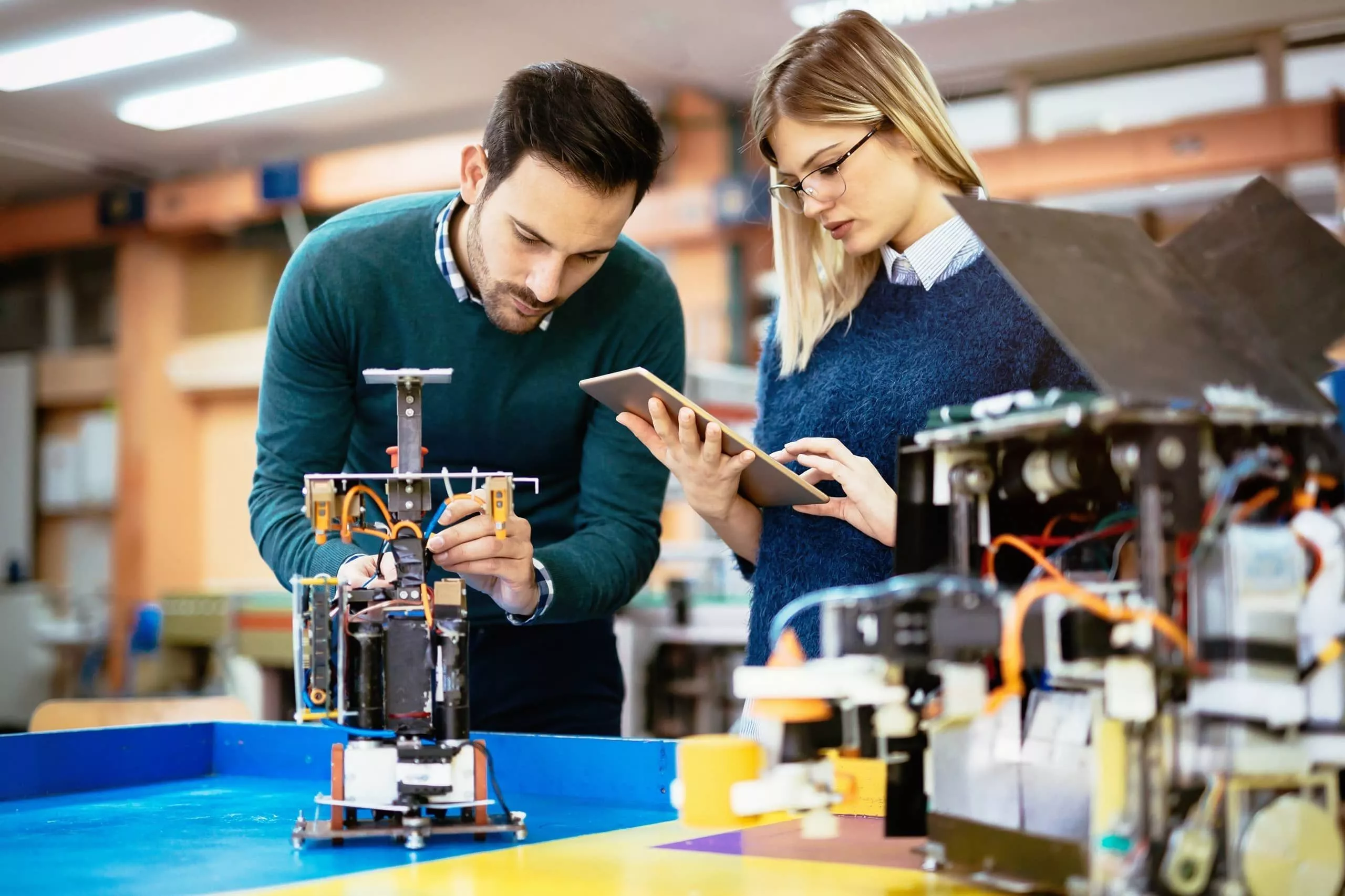 रोबोटिक्स टेक्नीशियन: भविष्य का तेजी से उभरता करियर