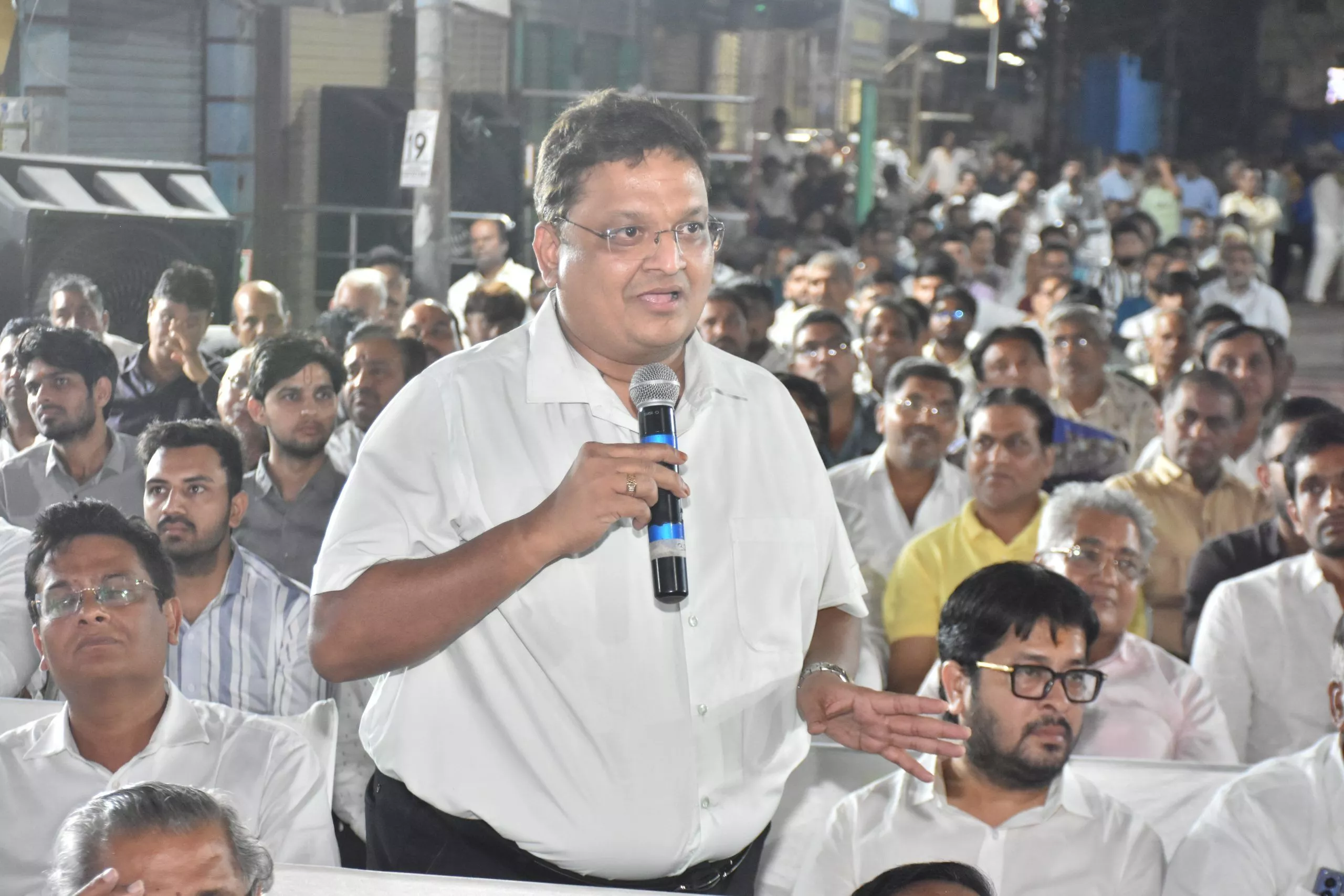 बेगम बाजार में खाद्य सुरक्षा पर जागरूकता कार्यक्रम