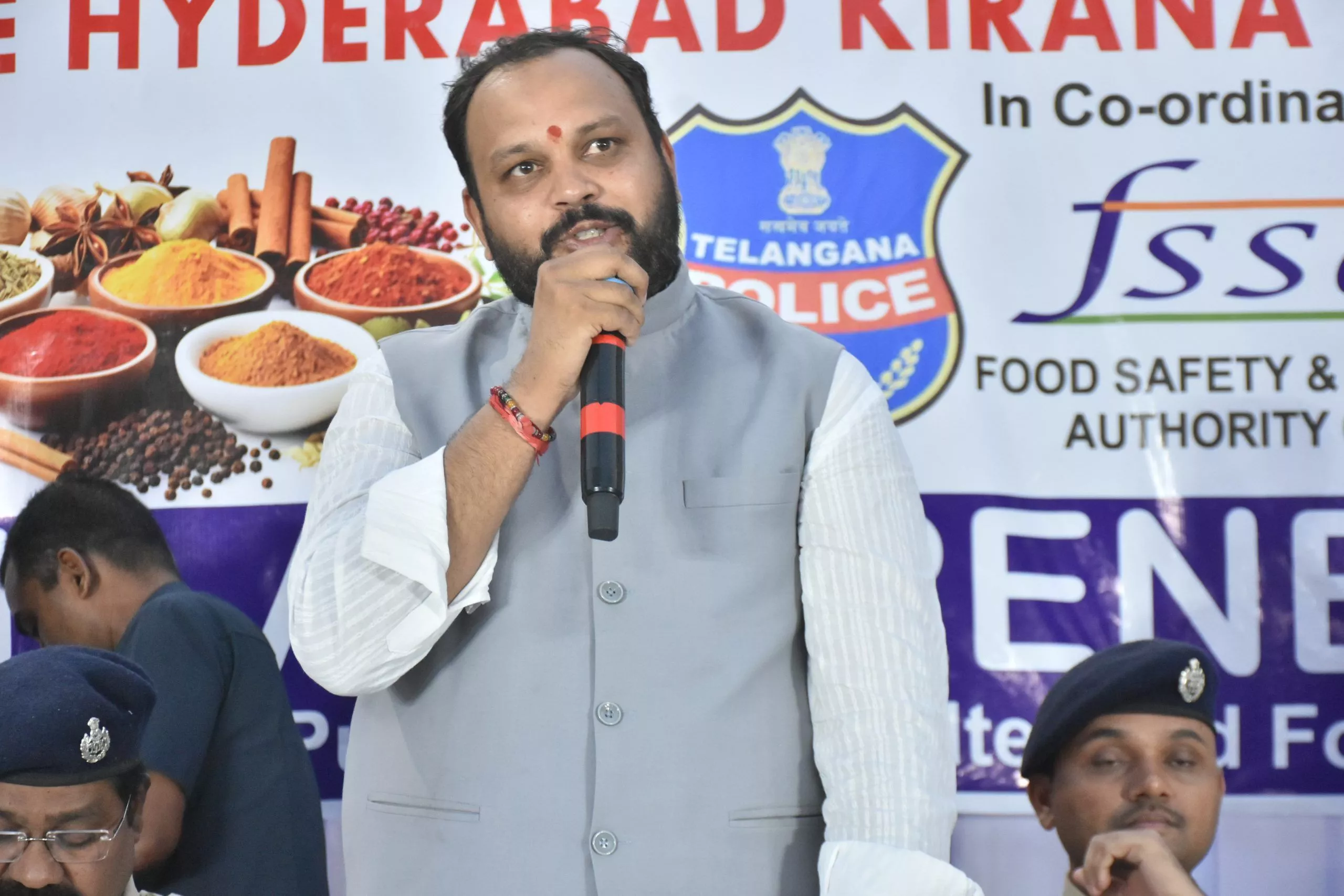 बेगम बाजार में खाद्य सुरक्षा पर जागरूकता कार्यक्रम