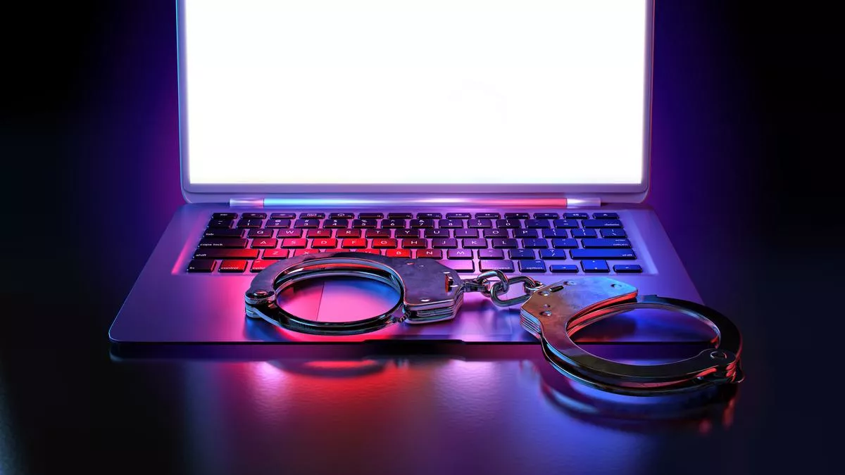 500 महिलाओं से ठगी करने वाला शख्स गिरफ्तार, 2 करोड़ की धोखाधड़ी