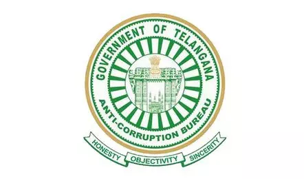 मी सेवा केंद्रों पर एसीबी की छापेमारी और दस्तावेज जांच