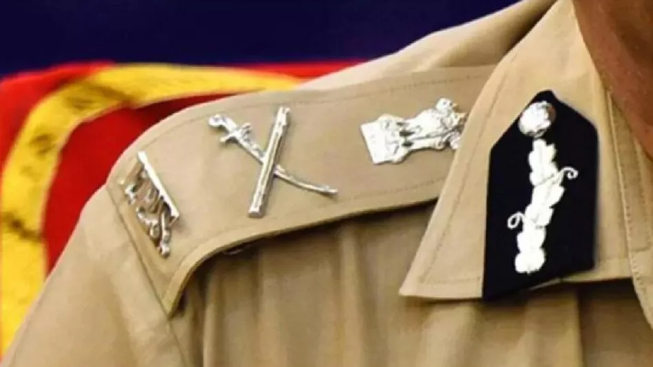 पदोन्नति के बाद स्थानांतरित किए गए पुलिस अधिकारी