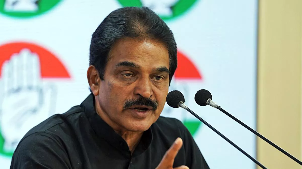 लोकसभा में महिला आरक्षण पर हंगामे का दृश्य