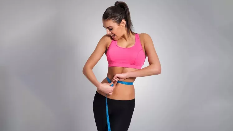 फ्लैट टमी पाने के आसान उपाय और सही डाइट टिप्स