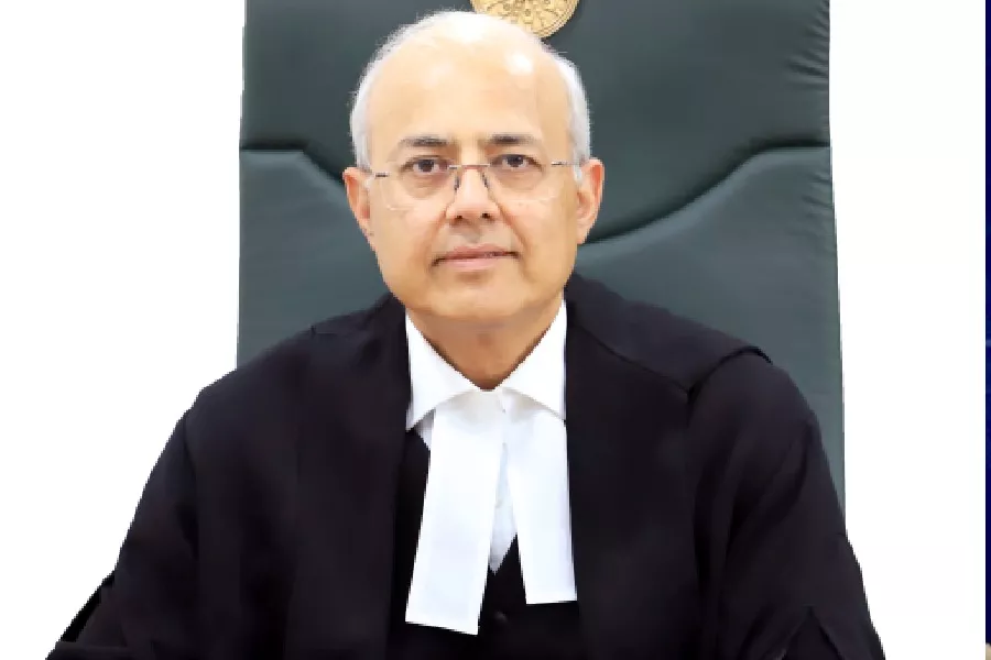 आलोचना को निंदा नहीं समझें: सुप्रीम कोर्ट जज मनमोहन