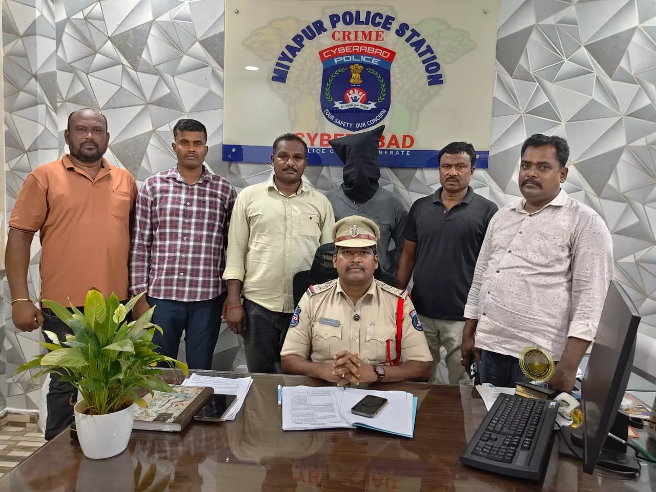 हैदराबाद में चेन स्नैचर गिरफ्तार, बुजुर्ग महिला को बनाया शिकार