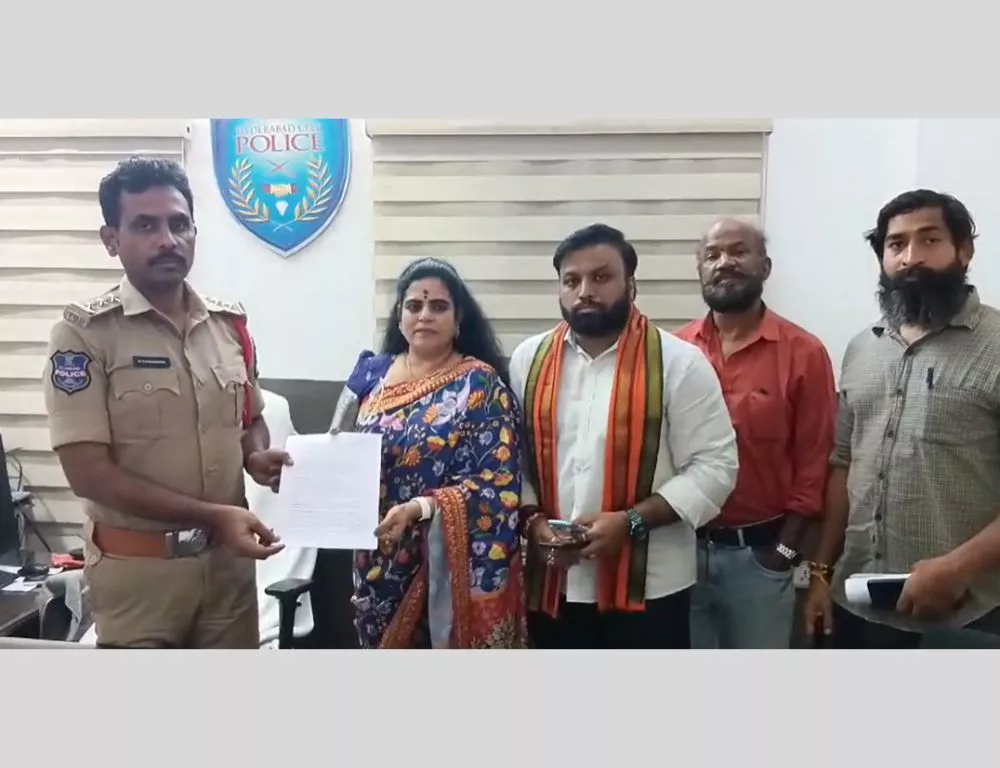 प्रकाश राज के बयान पर पुलिस में शिकायत