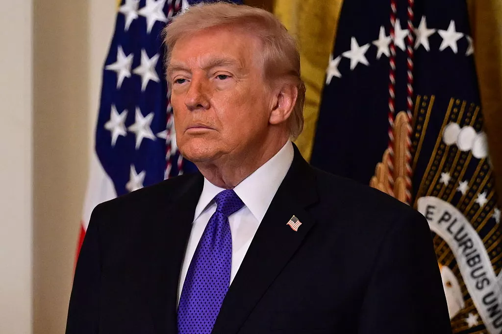 अमेरिका ने पेटेंट वाली दवाओं पर लगाया 100 प्रतिशत टैरिफ