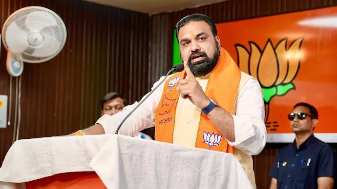 विधानसभा में सरकार को मिला बहुमत समर्थन विपक्ष के विरोध के बीच पास हुआ विश्वास प्रस्ताव