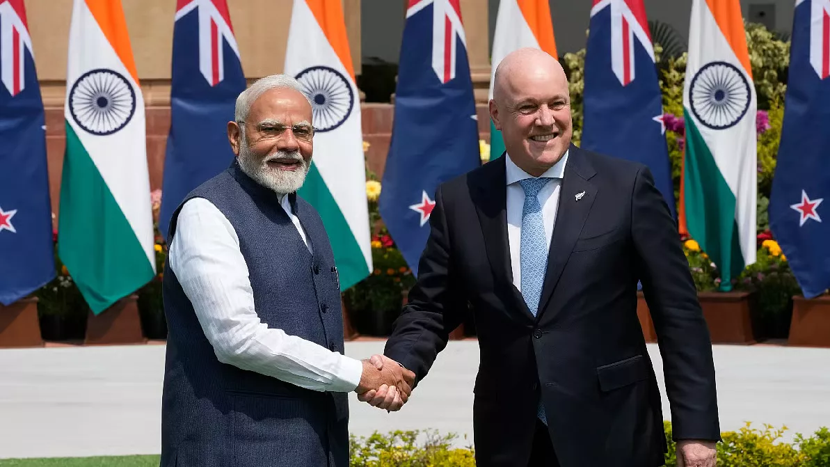भारत और न्यूजीलैंड के बीच 24 अप्रैल को मुक्त व्यापार समझौते पर हस्ताक्षर हो सकते हैं, जिससे व्यापार को बढ़ावा मिलेगा।