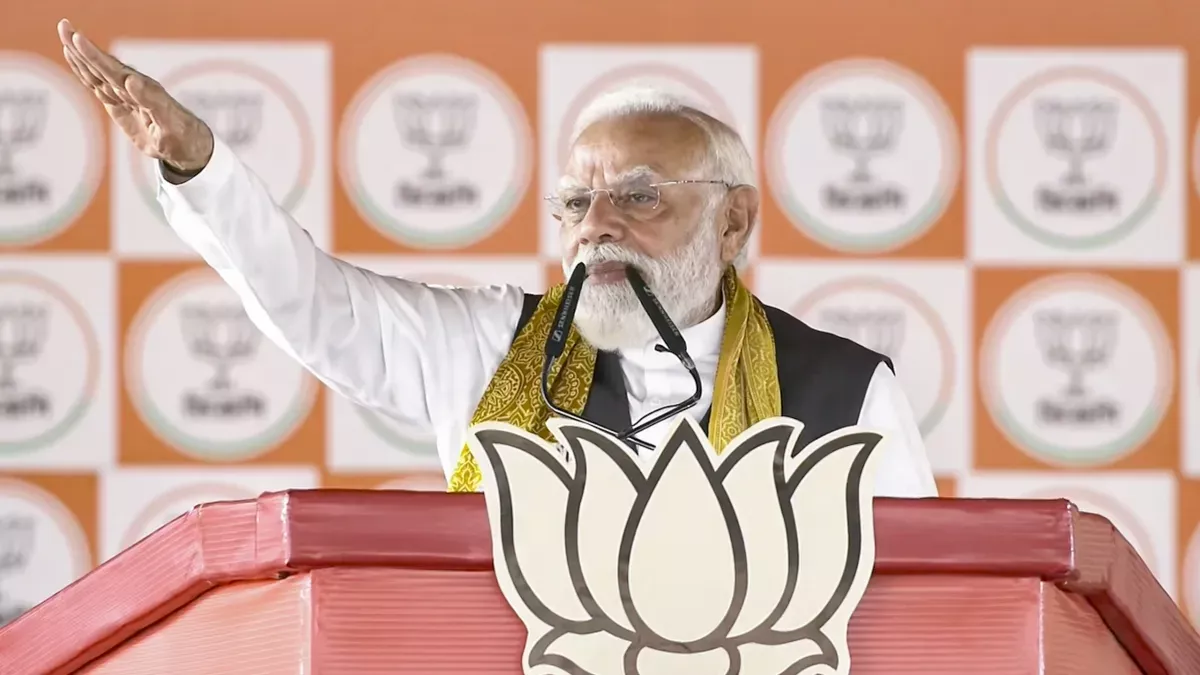 हल्दिया में पीएम मोदी ने बंगाल के लोगों को 6 गारंटी दीं, TMC पर हमला और 7वां वेतन आयोग लागू करने का वादा।