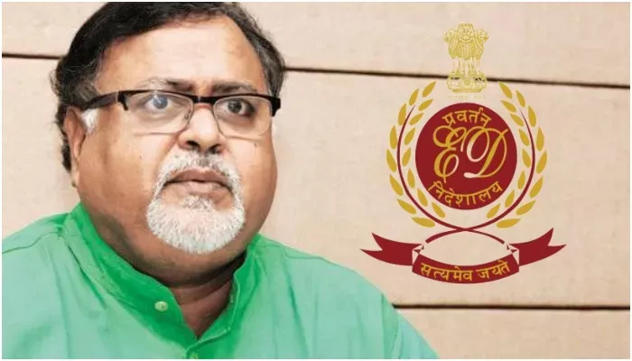 पार्थ चटर्जी के घर ईडी की छापेमारी