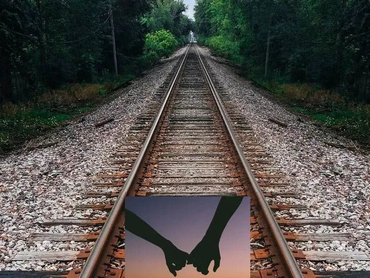 रेलवे ट्रैक के पास जांच करती पुलिस टीम