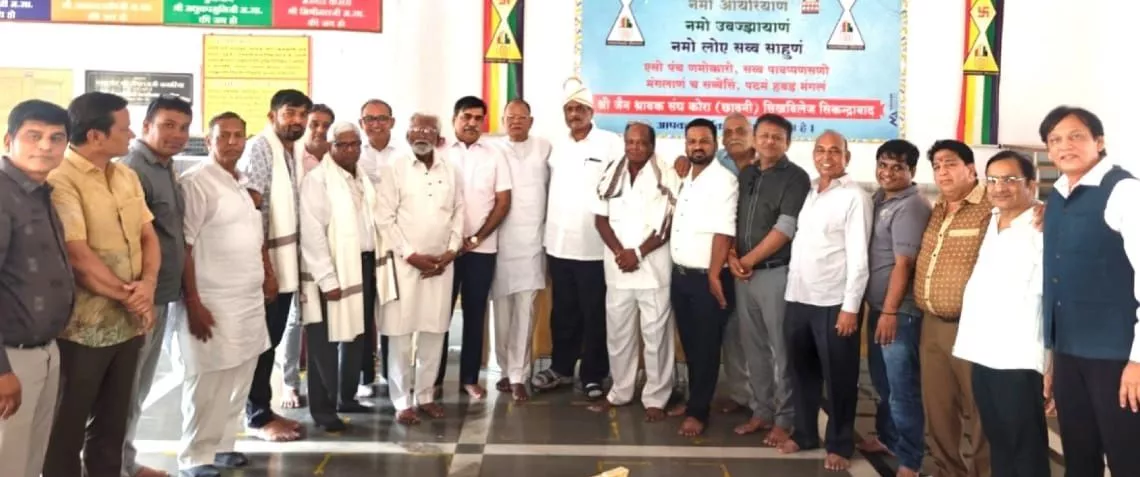 नवनिर्वाचित अध्यक्ष का सदस्यों द्वारा सम्मान