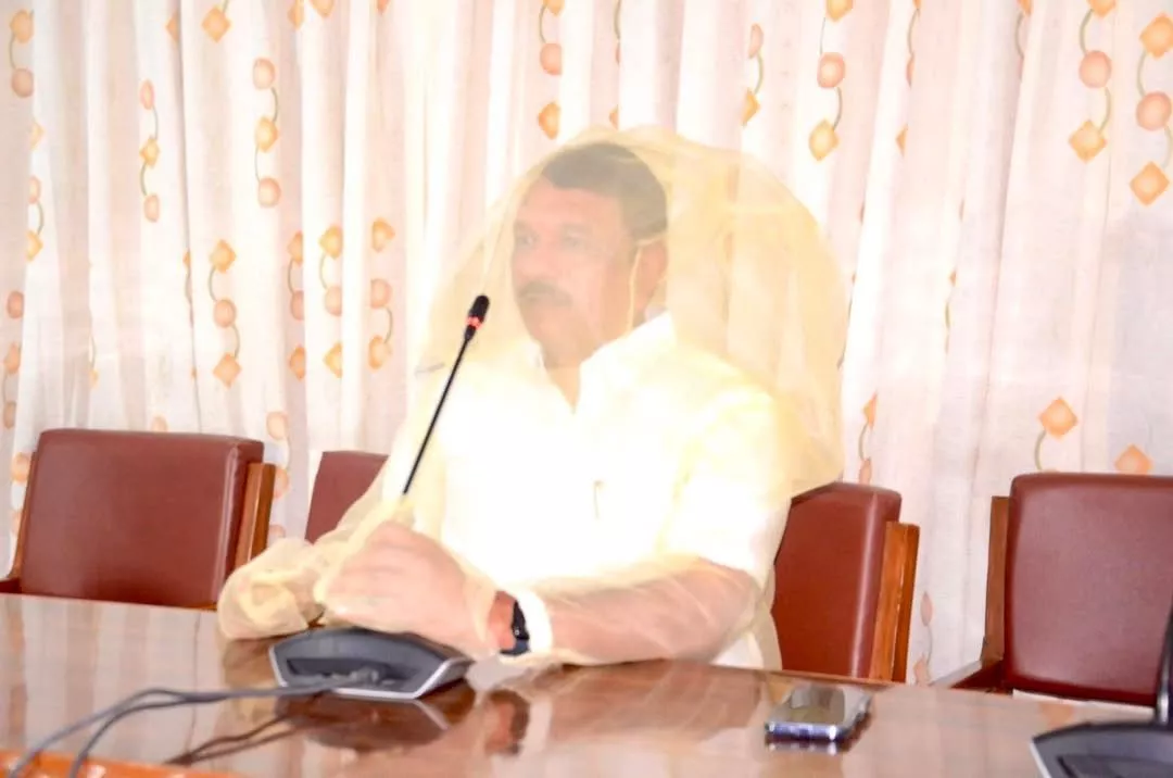 सुधीर रेड्डी ने मच्छरों की समस्या को अनोखे तरीके से उजागर किया