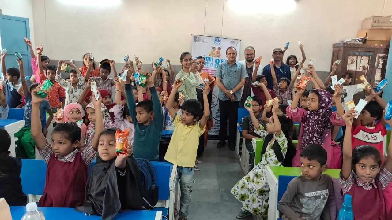 मुशीराबाद स्कूल में बच्चों के पोषण पर जागरूकता कार्यक्रम