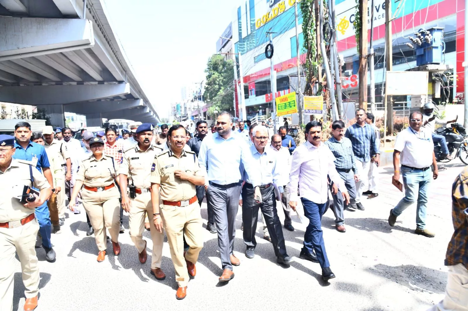 मॉडल कॉरिडोर सुधार कार्यों का निरीक्षण