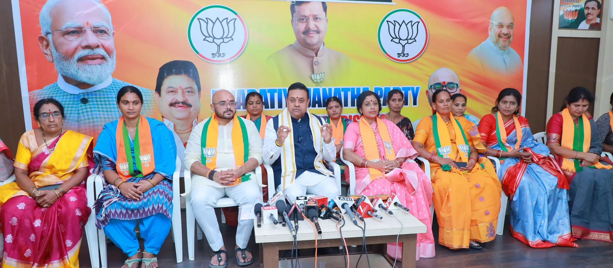 कांग्रेस पर आरोप लगाते भाजपा नेता संबित पात्रा