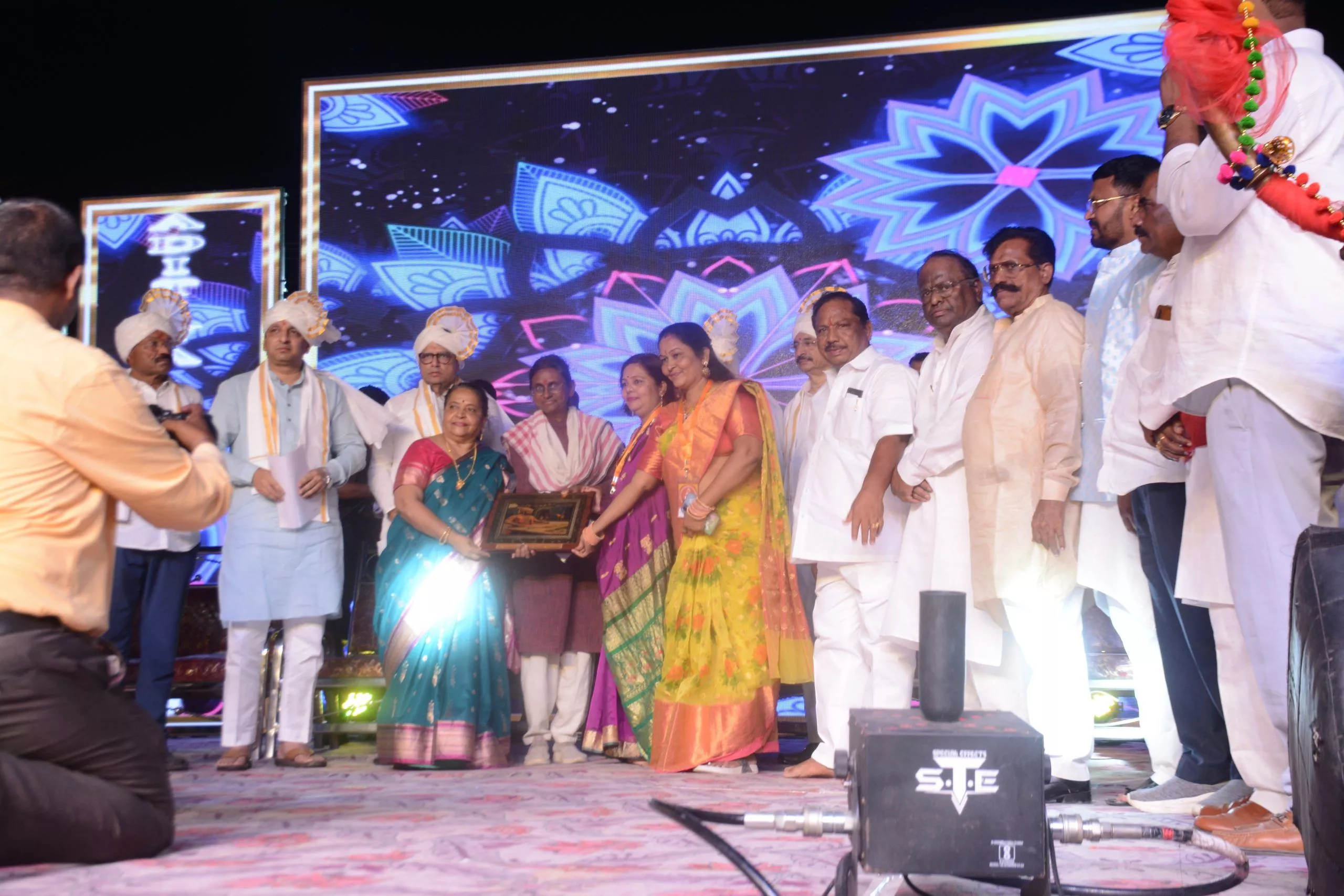 जलपल्ली में श्री छत्रपति शिवाजी मराठा सांस्कृतिक ट्रस्ट के तत्वावधान में आयोजित एम.बी. कन्वेंशन (मराठा भवन) के उद्घाटन समारोह  
