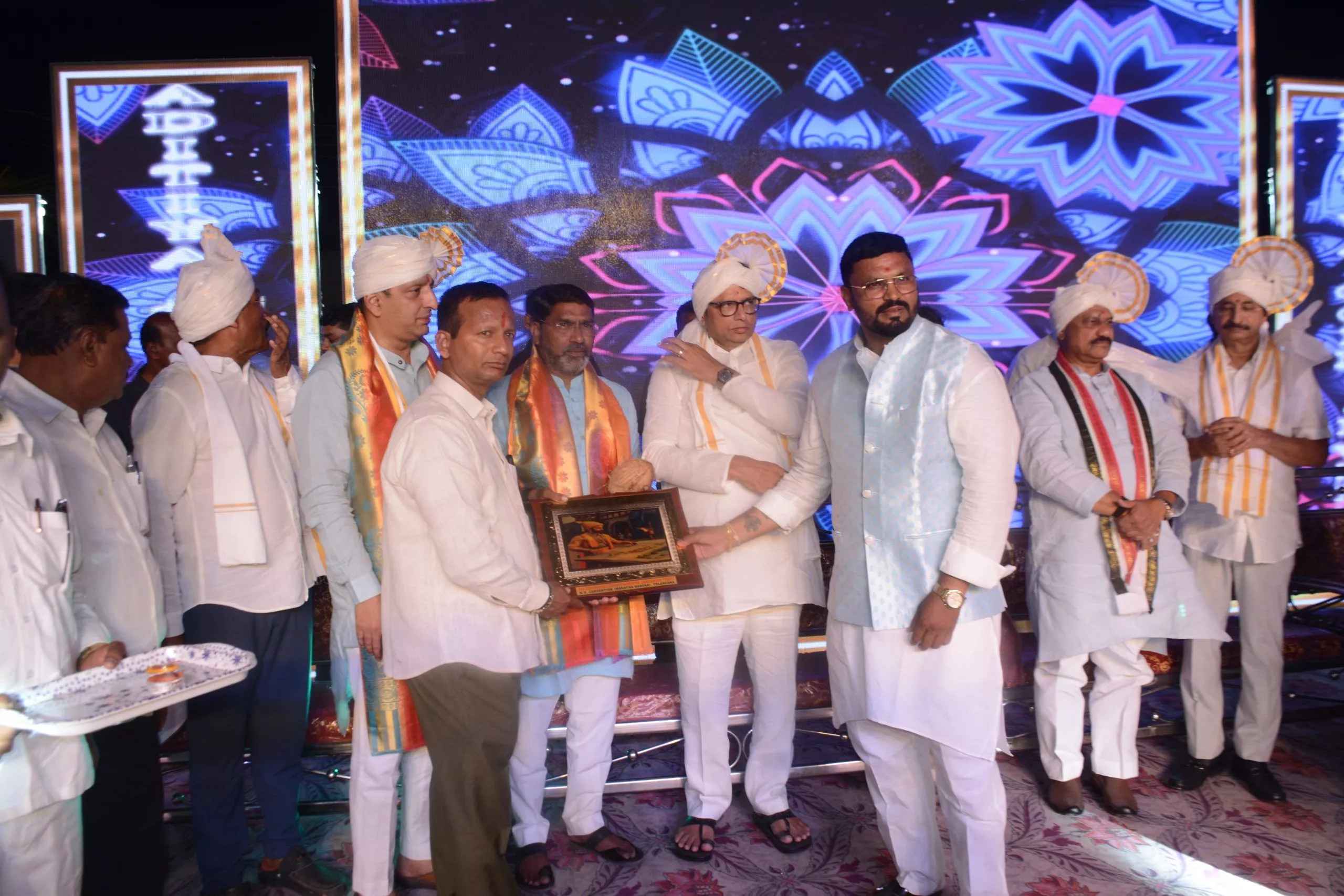 जलपल्ली में श्री छत्रपति शिवाजी मराठा सांस्कृतिक ट्रस्ट के तत्वावधान में आयोजित एम.बी. कन्वेंशन (मराठा भवन) के उद्घाटन समारोह  
