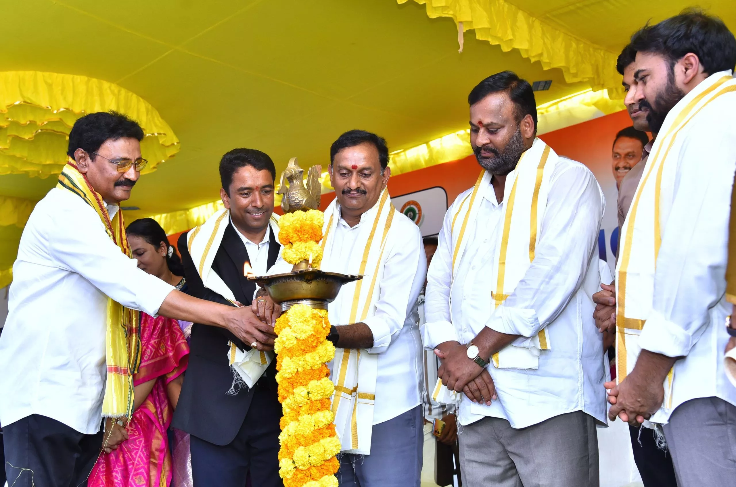 मंडीपल्ली रामप्रसाद ने IGMC स्टेडियम का शिलान्यास किया