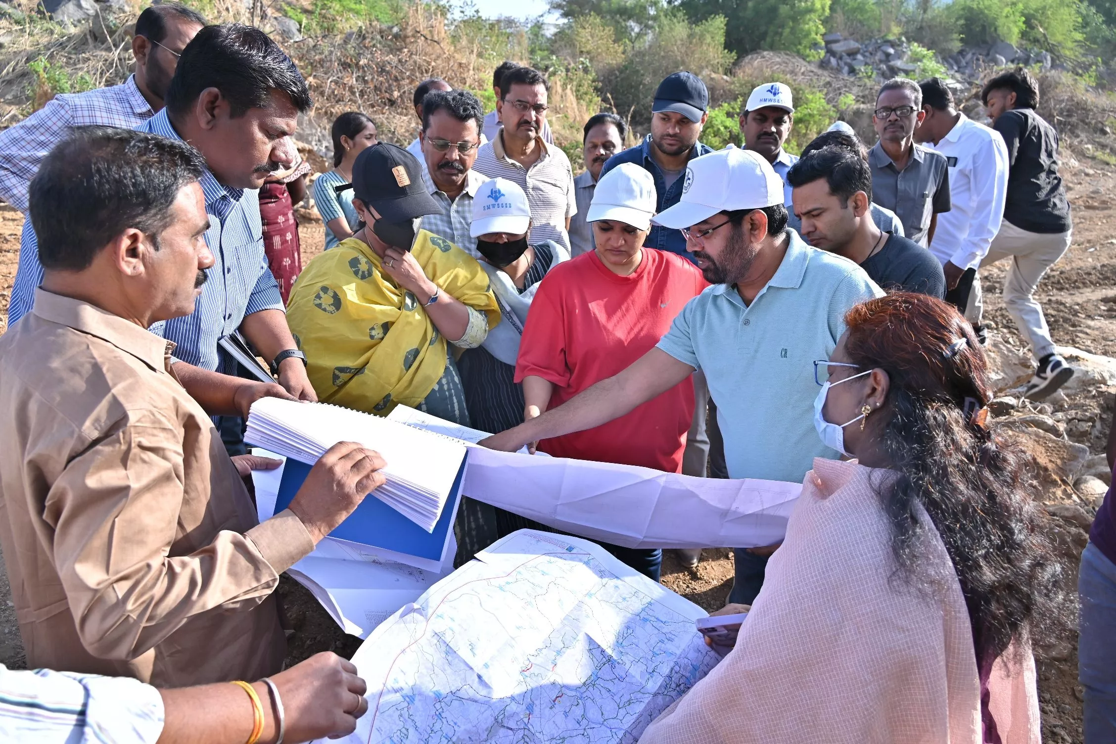 साइबराबाद में ट्रंक मेन और बारिश-सीवरेज अलग करने का निरीक्षण