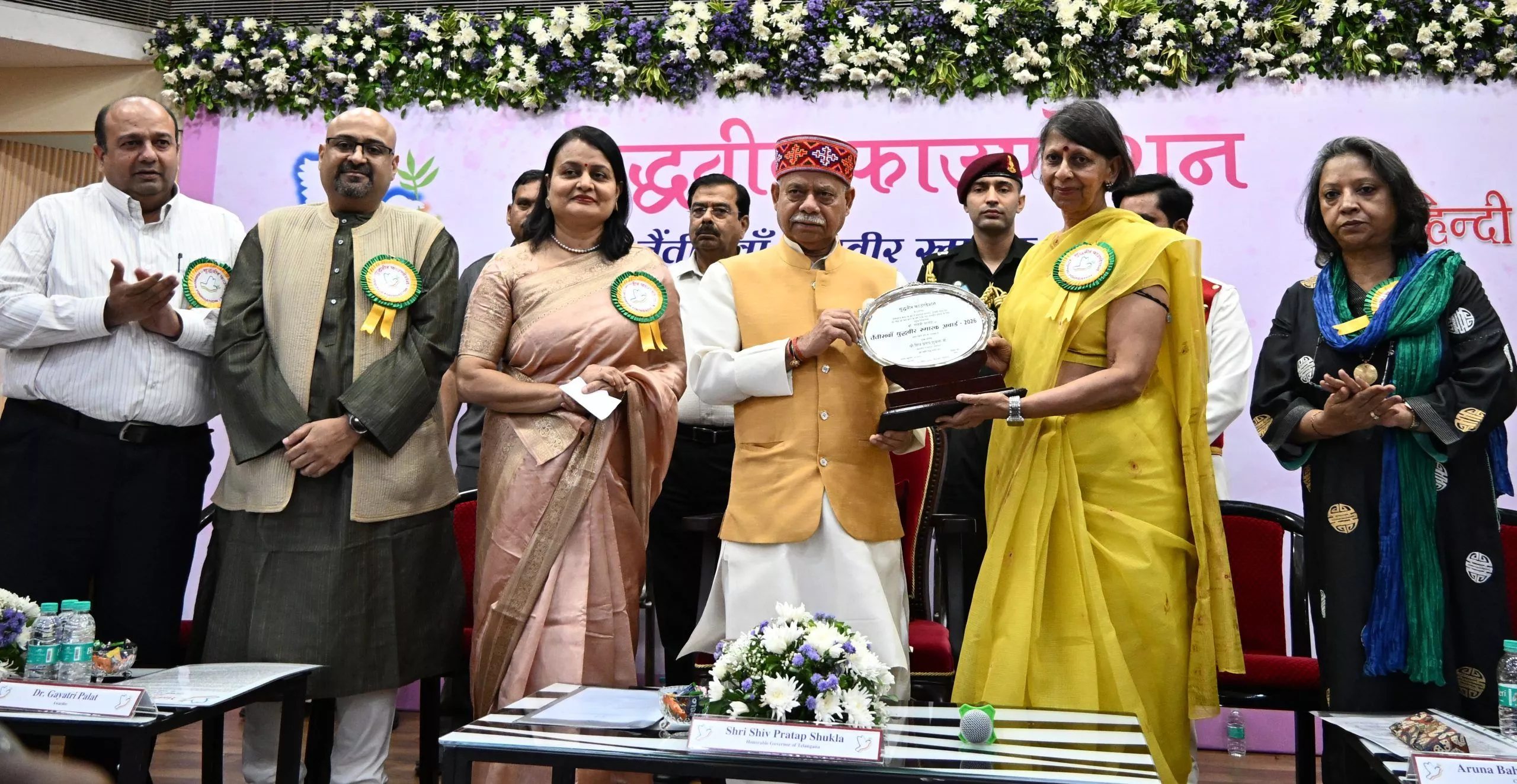 हैदराबाद में युद्धवीर स्मारक अवार्ड 2026 में डॉ. गायत्री पालाट को सम्मानित किया गया, समाजसेवा और पैलिएटिव केयर पर जोर।