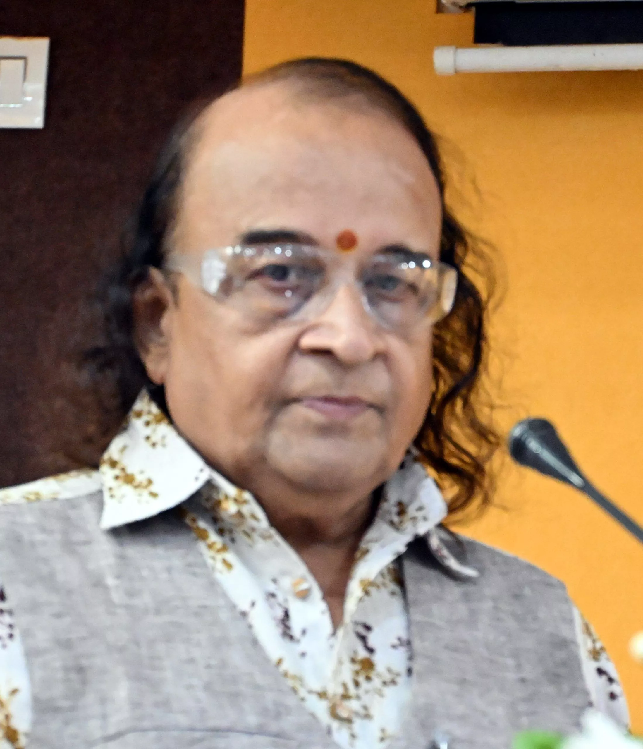 हैदराबाद में युद्धवीर स्मारक अवार्ड 2026 में डॉ. गायत्री पालाट को सम्मानित किया गया, समाजसेवा और पैलिएटिव केयर पर जोर।