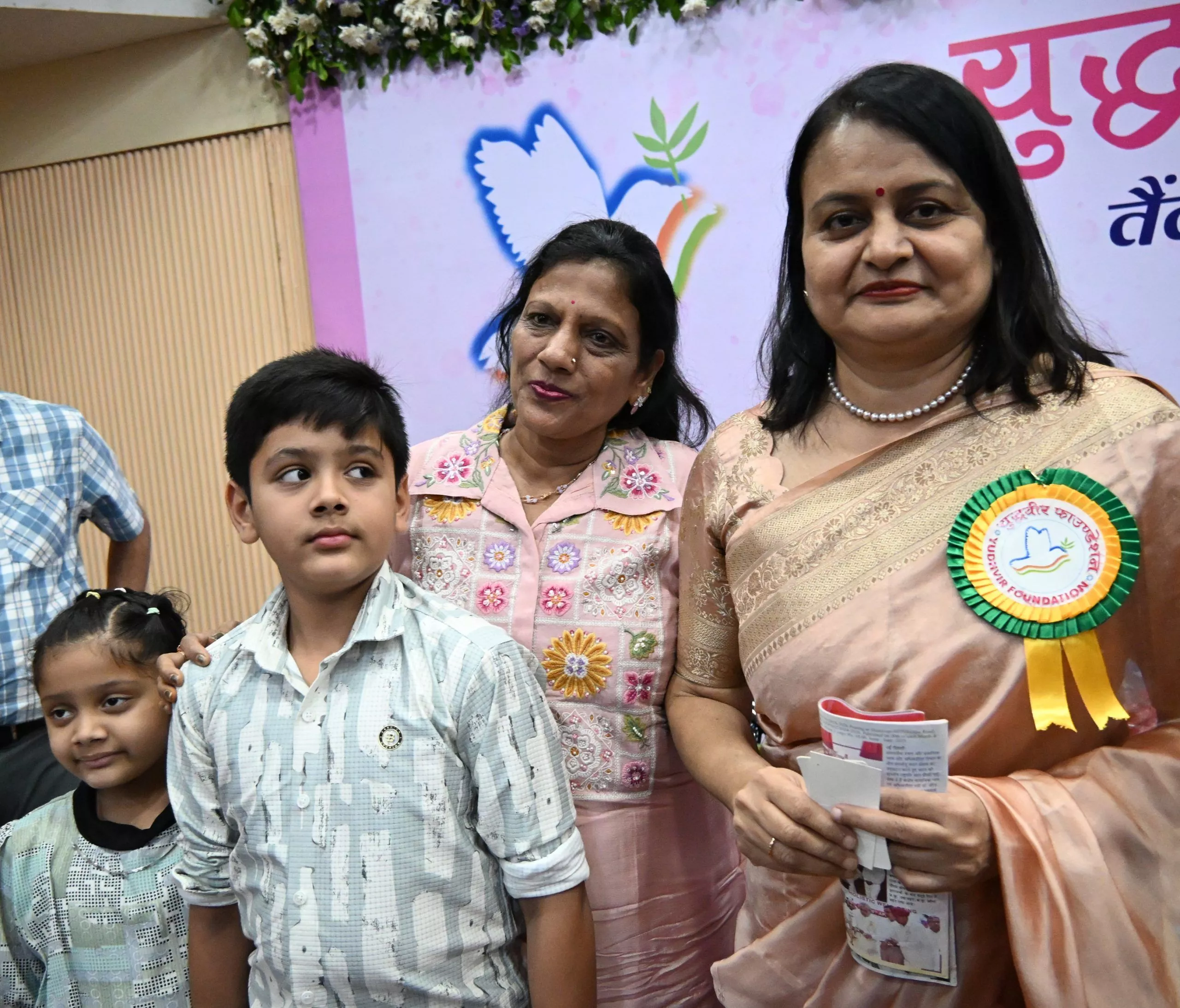 हैदराबाद में युद्धवीर स्मारक अवार्ड 2026 में डॉ. गायत्री पालाट को सम्मानित किया गया, समाजसेवा और पैलिएटिव केयर पर जोर।