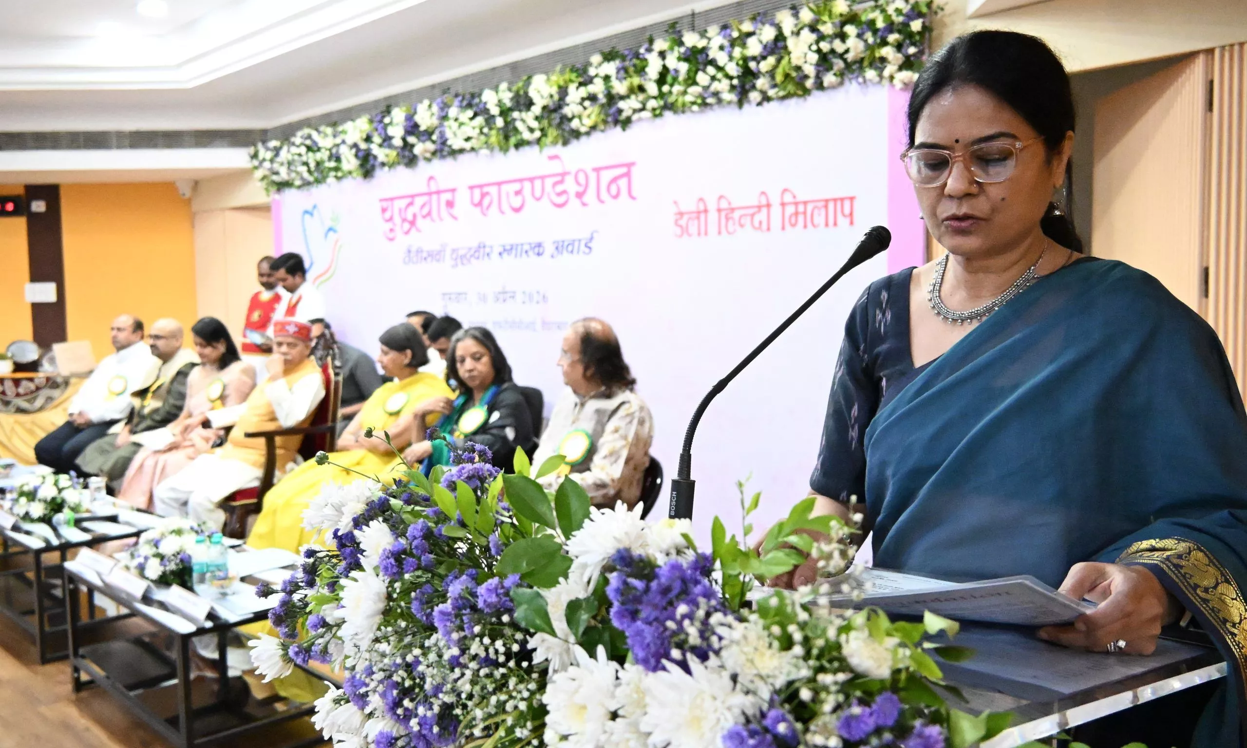 हैदराबाद में युद्धवीर स्मारक अवार्ड 2026 में डॉ. गायत्री पालाट को सम्मानित किया गया, समाजसेवा और पैलिएटिव केयर पर जोर।