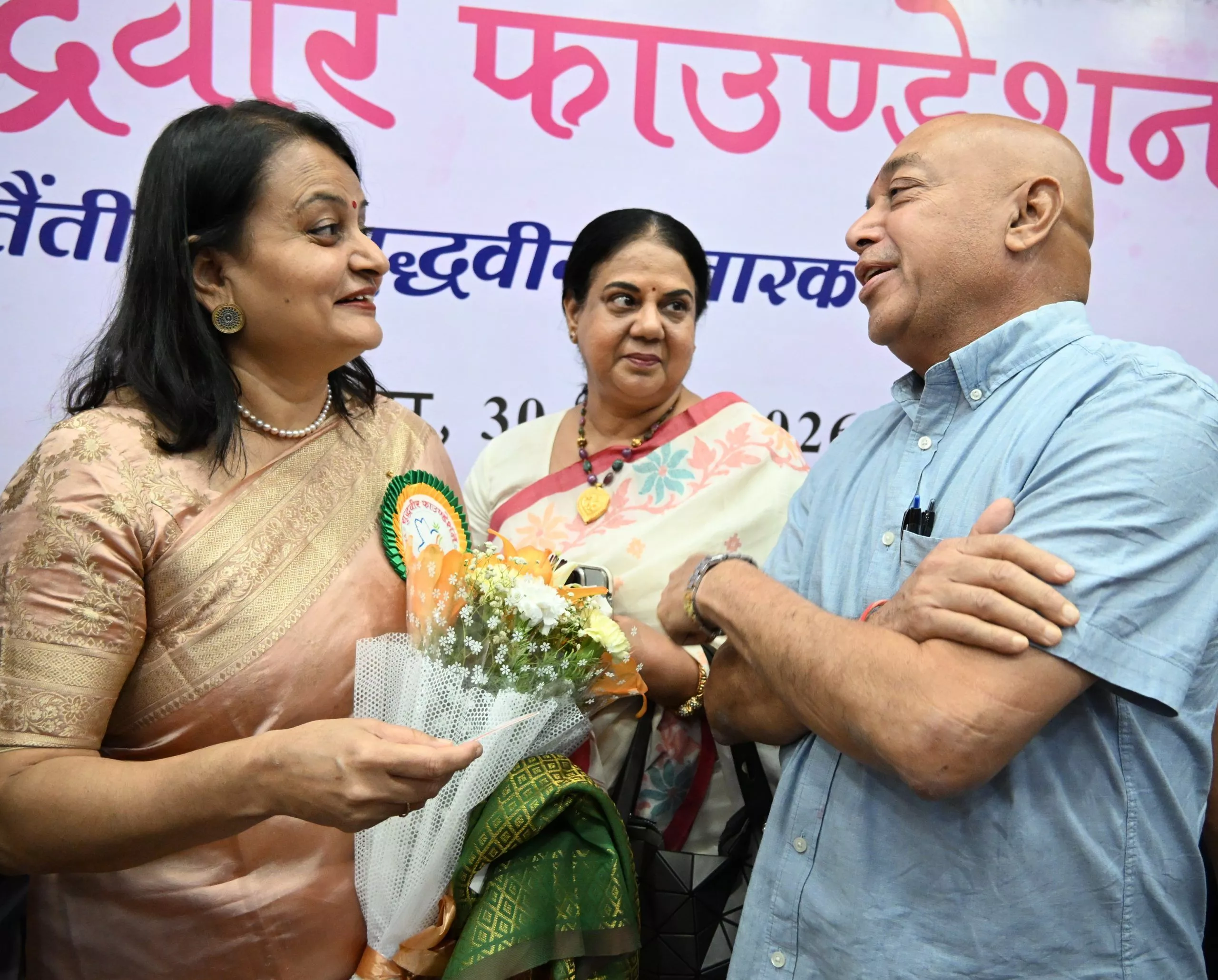 हैदराबाद में युद्धवीर स्मारक अवार्ड 2026 में डॉ. गायत्री पालाट को सम्मानित किया गया, समाजसेवा और पैलिएटिव केयर पर जोर।