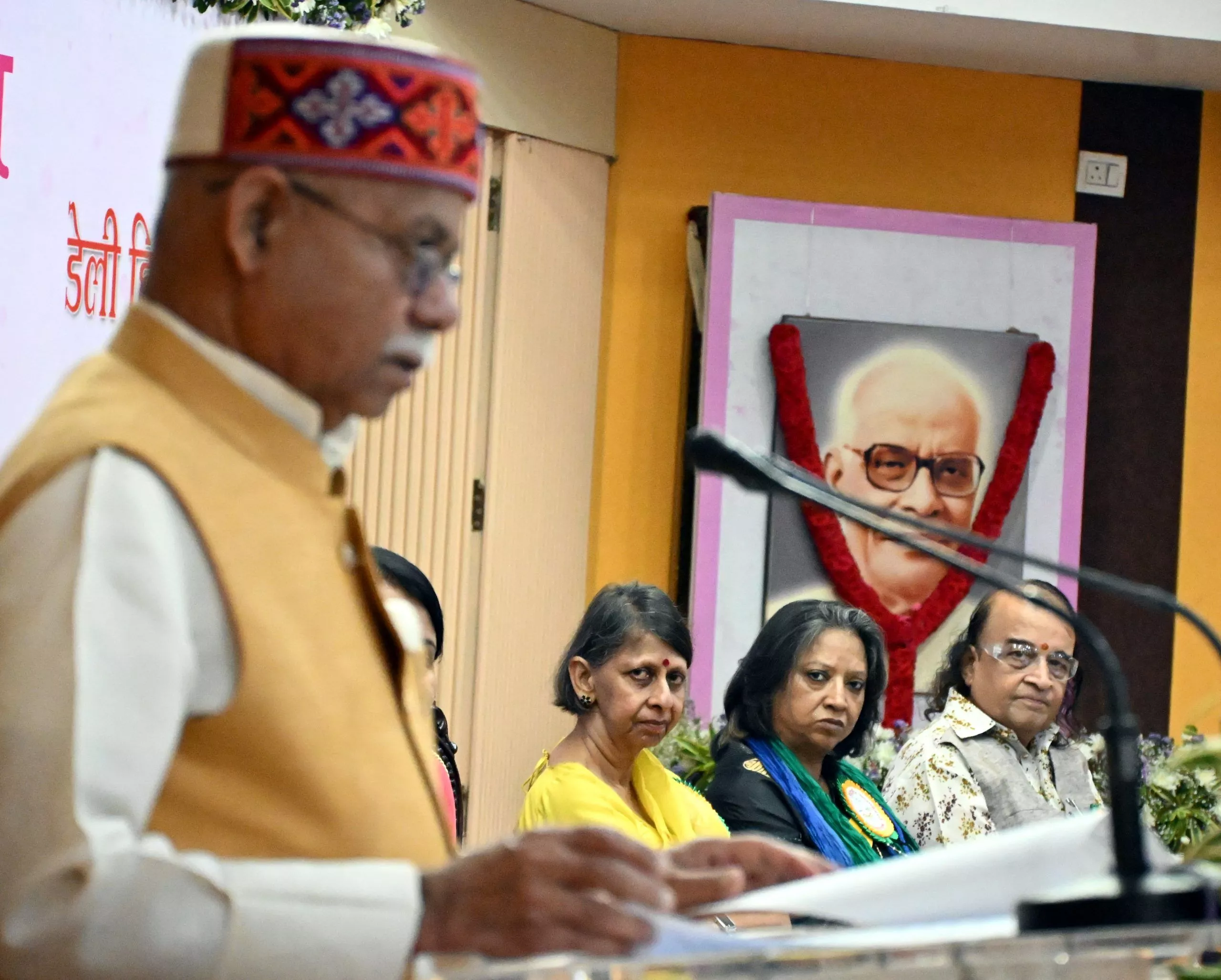 हैदराबाद में युद्धवीर स्मारक अवार्ड 2026 में डॉ. गायत्री पालाट को सम्मानित किया गया, समाजसेवा और पैलिएटिव केयर पर जोर।