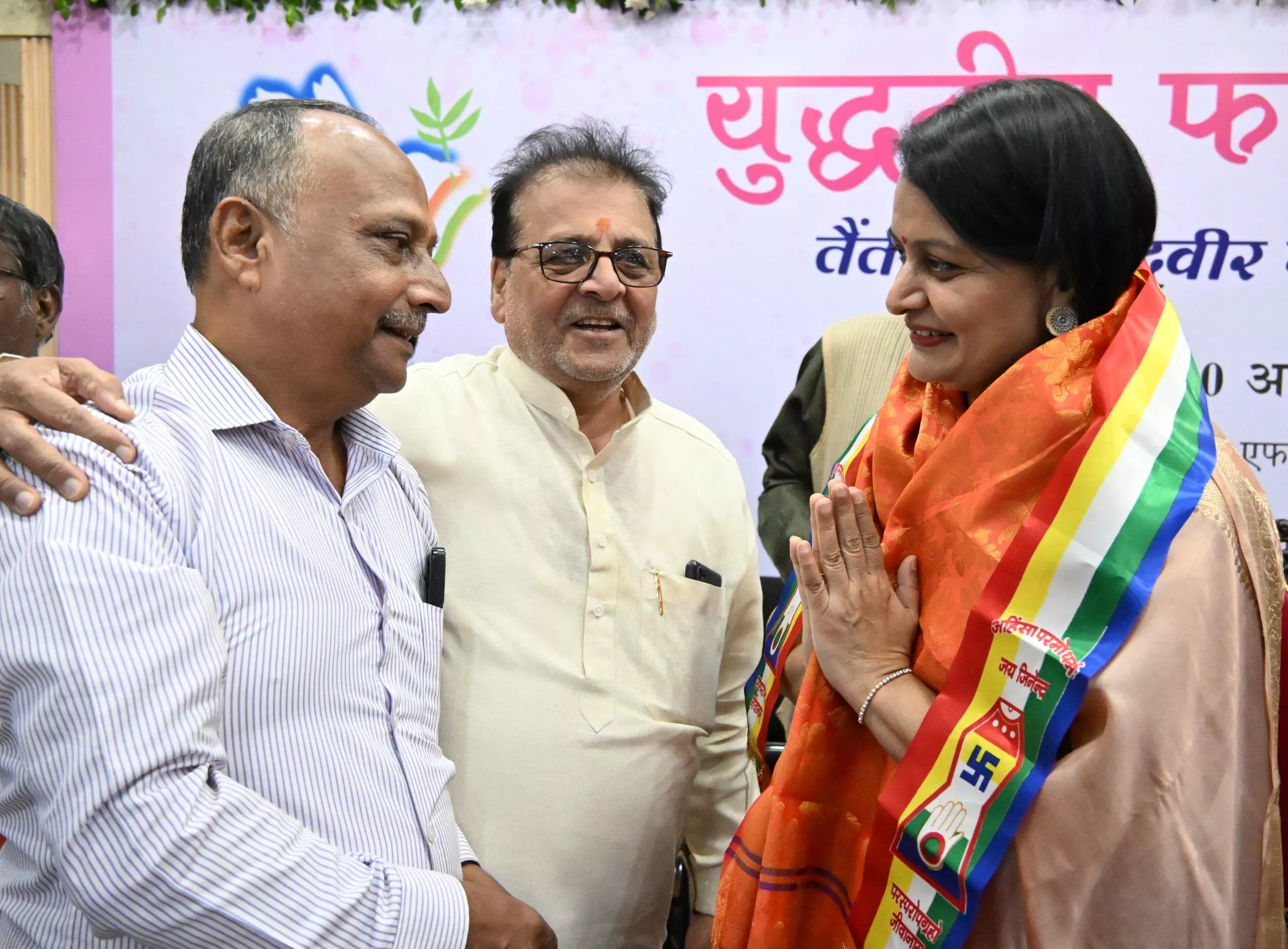 हैदराबाद में युद्धवीर स्मारक अवार्ड 2026 में डॉ. गायत्री पालाट को सम्मानित किया गया, समाजसेवा और पैलिएटिव केयर पर जोर।