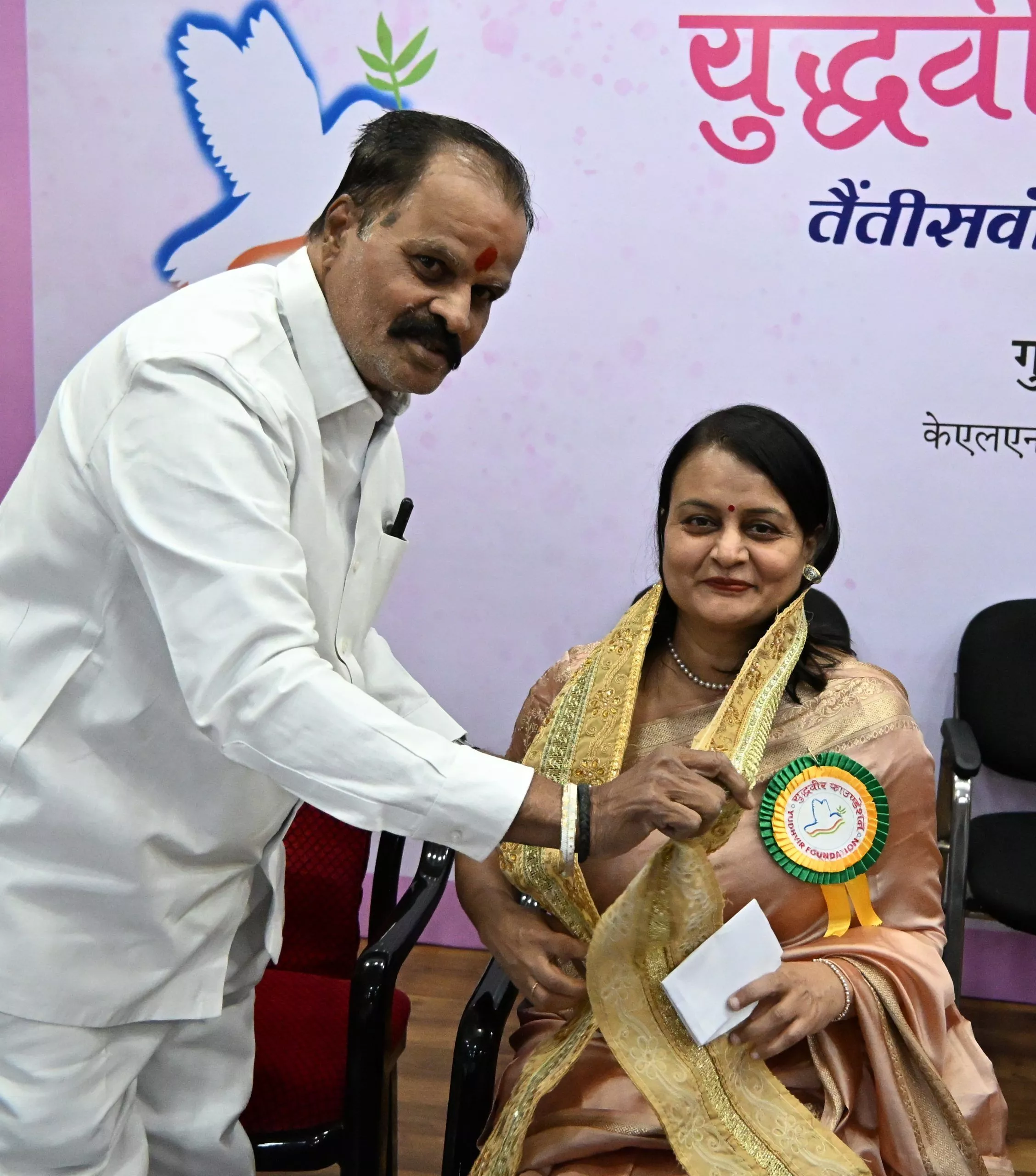 हैदराबाद में युद्धवीर स्मारक अवार्ड 2026 में डॉ. गायत्री पालाट को सम्मानित किया गया, समाजसेवा और पैलिएटिव केयर पर जोर।