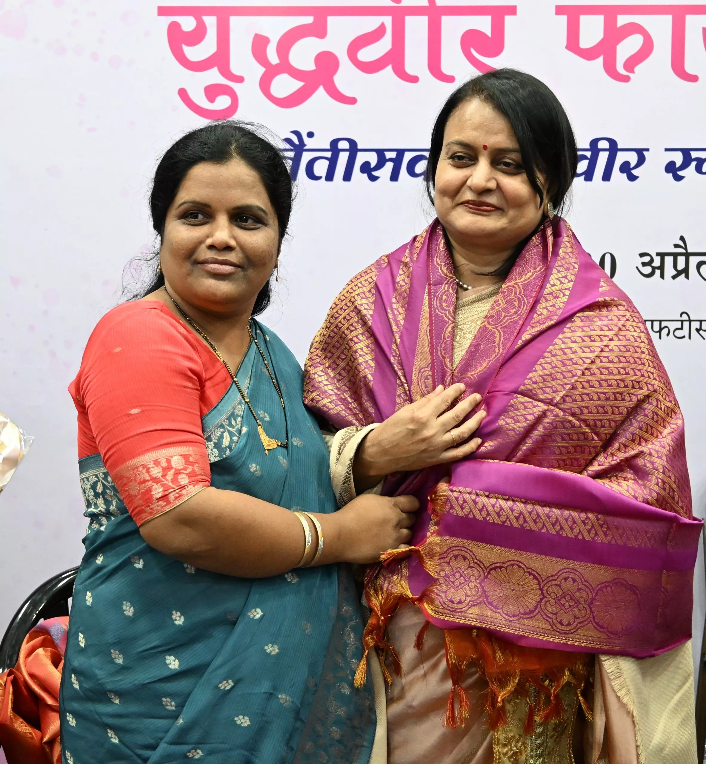 हैदराबाद में युद्धवीर स्मारक अवार्ड 2026 में डॉ. गायत्री पालाट को सम्मानित किया गया, समाजसेवा और पैलिएटिव केयर पर जोर।