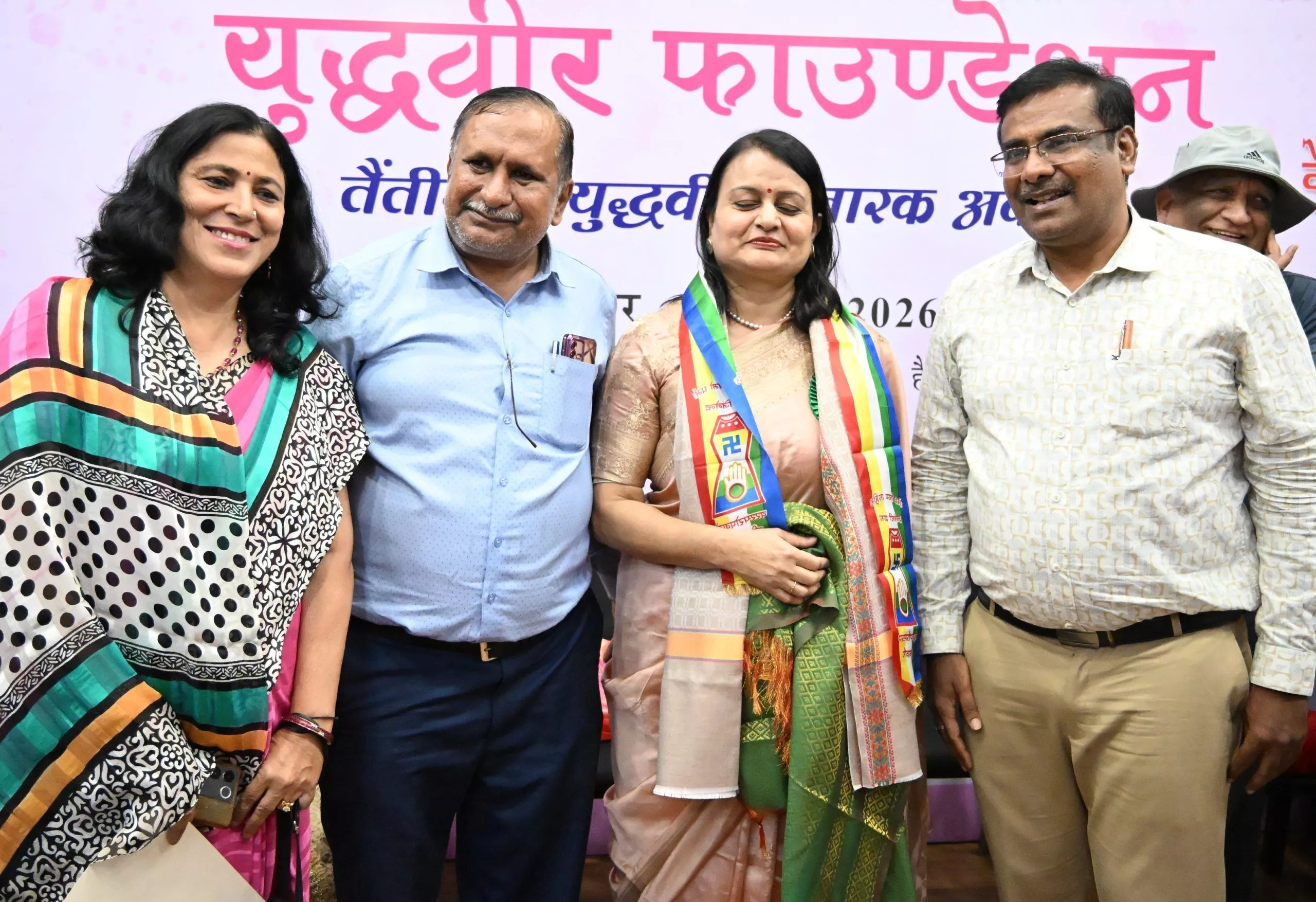 हैदराबाद में युद्धवीर स्मारक अवार्ड 2026 में डॉ. गायत्री पालाट को सम्मानित किया गया, समाजसेवा और पैलिएटिव केयर पर जोर।