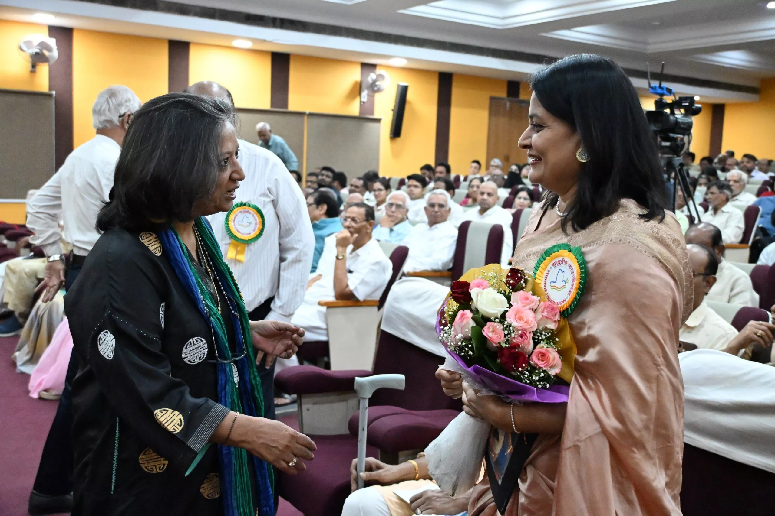 हैदराबाद में युद्धवीर स्मारक अवार्ड 2026 में डॉ. गायत्री पालाट को सम्मानित किया गया, समाजसेवा और पैलिएटिव केयर पर जोर।